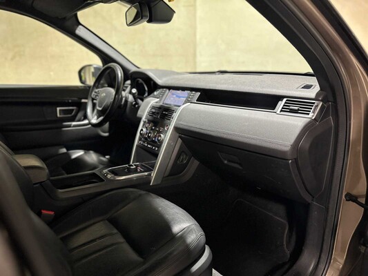Land Rover Discovery Sport 2.0 TD4 Urban Series SE Dynamic 150pk 2017 (Origineel-NL), NP-393-R