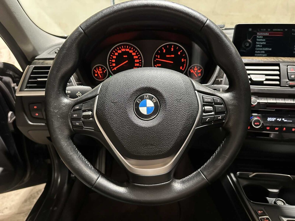 BMW 335d xDrive Touring Luxury 313pk 2015 3-serie, TF-222-V