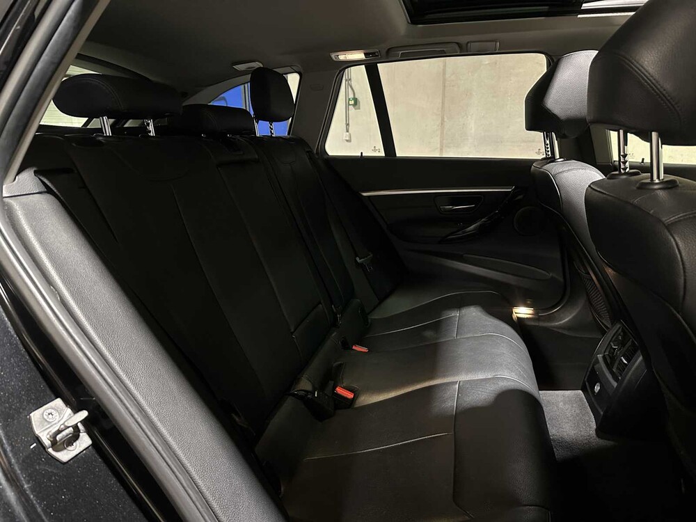 BMW 335d xDrive Touring Luxury 313pk 2015 3-serie, TF-222-V