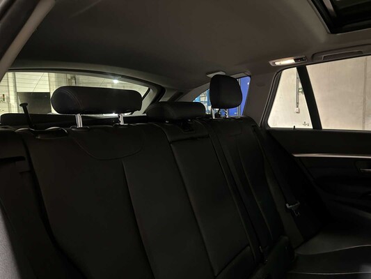 BMW 335d xDrive Touring Luxury 313pk 2015 3-serie, TF-222-V