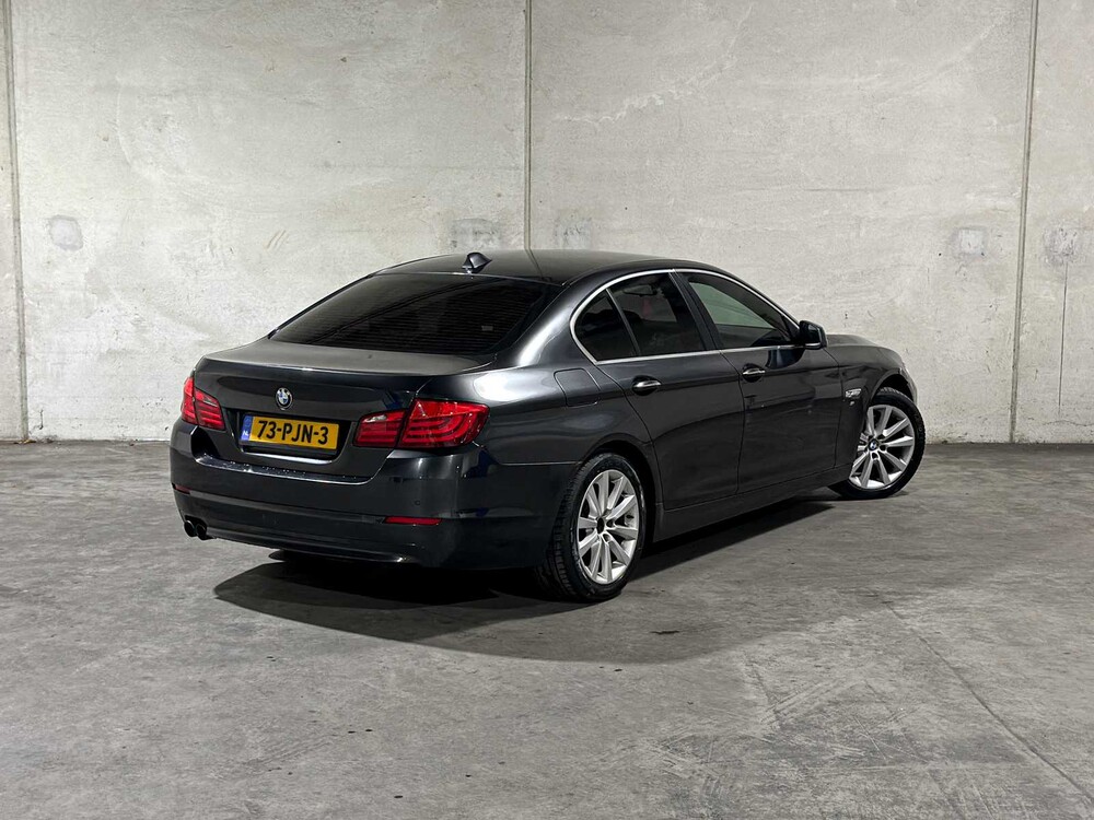 BMW 523i High Executive M sport 204pk 2011 5-serie (Origineel-NL), 73-PJN-3