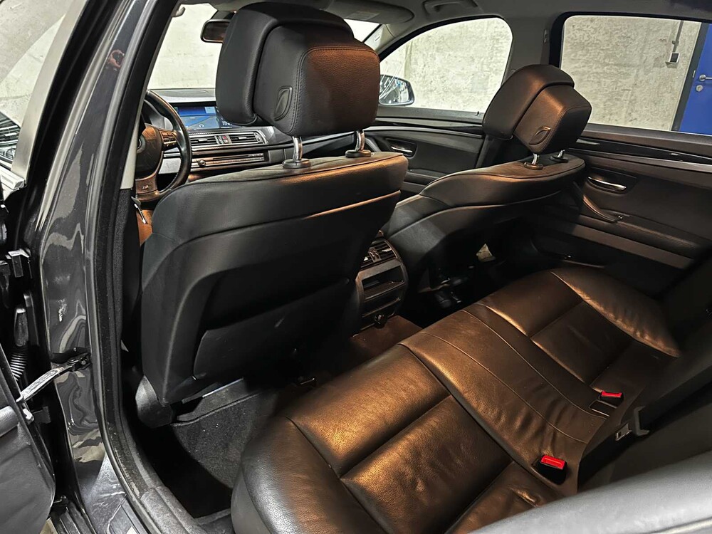 BMW 523i High Executive M sport 204pk 2011 5-serie (Origineel-NL), 73-PJN-3