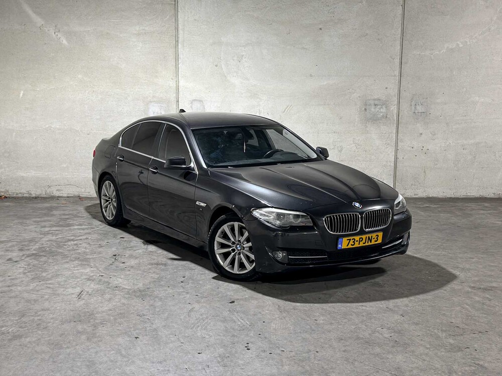 BMW 523i High Executive M sport 204pk 2011 5-serie (Origineel-NL), 73-PJN-3