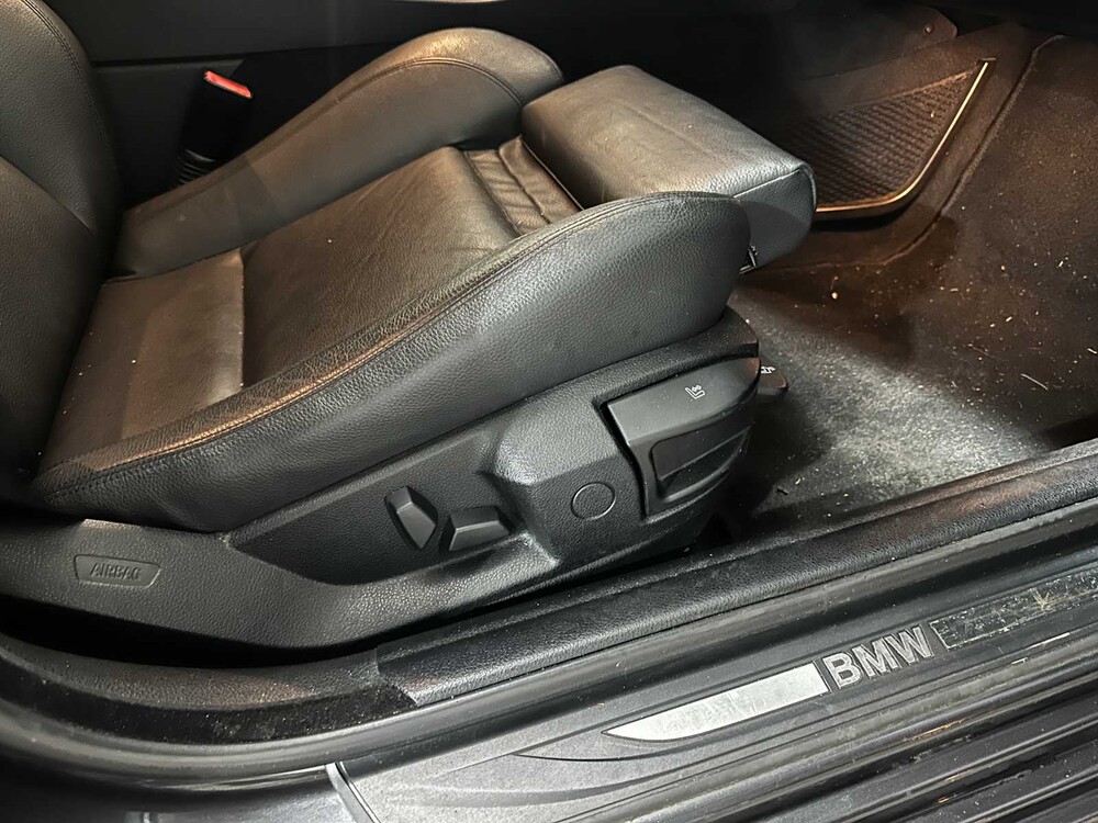 BMW 523i High Executive M sport 204pk 2011 5-serie (Origineel-NL), 73-PJN-3