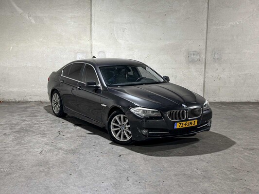BMW 523i High Executive M sport 204pk 2011 5-serie (Origineel-NL), 73-PJN-3