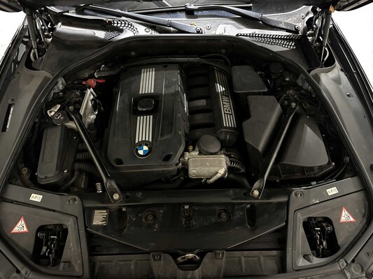 BMW 523i High Executive M sport 204pk 2011 5-serie (Origineel-NL), 73-PJN-3