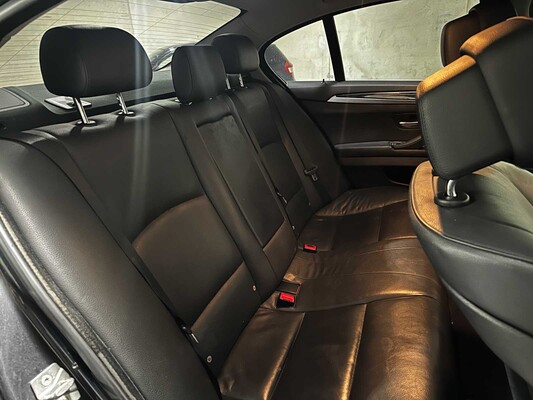 BMW 523i High Executive M sport 204pk 2011 5-serie (Origineel-NL), 73-PJN-3