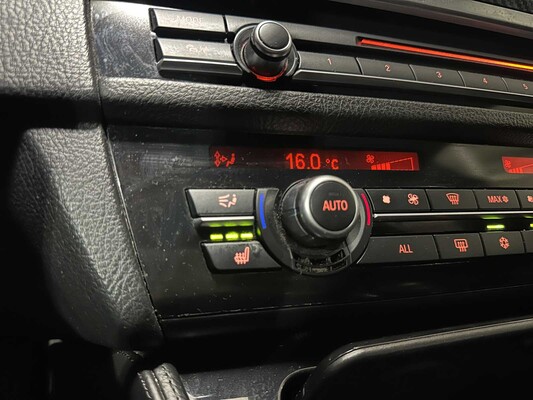 BMW 523i High Executive M sport 204pk 2011 5-serie (Origineel-NL), 73-PJN-3