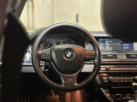 BMW 523i High Executive M sport 204pk 2011 5-serie (Origineel-NL), 73-PJN-3