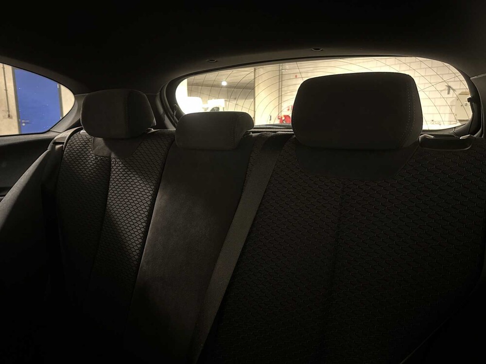 BMW 116i Executive M-sport 136pk 2015 (Origineel-NL) 1-serie, 6-ZGF-18