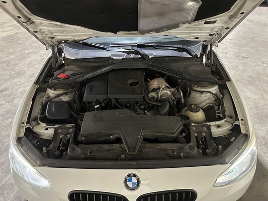 BMW 116i Executive M-sport 136pk 2015 (Origineel-NL) 1-serie, 6-ZGF-18