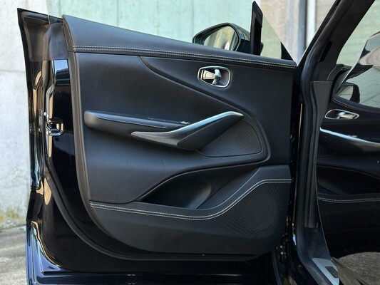 Aston Martin DBX 4.0 V8 1913 551pk 2020 (1 OF 500), HNT-92-V