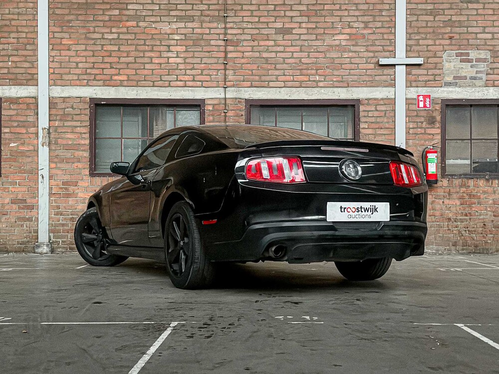 Ford Mustang 3.7 V6 305pk 2013 Coupe