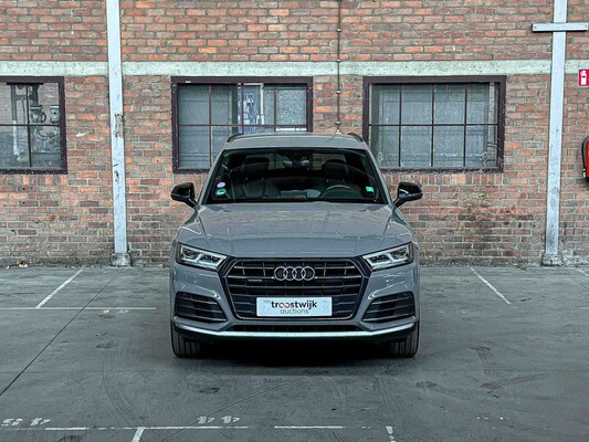 Audi Q5 2.0 TFSI Quattro Sport S Line Black Edition 252 PS 2018 (Original-NL + 1. Besitzer), TT-931-B
