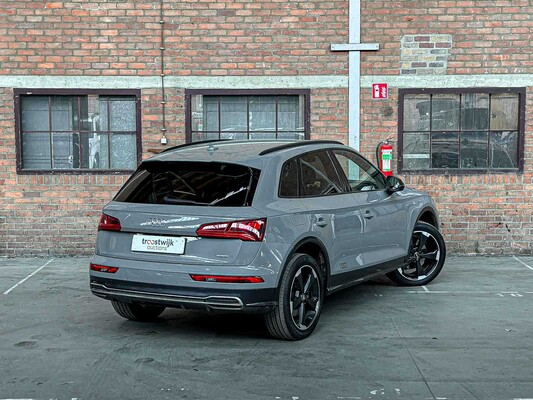 Audi Q5 2.0 TFSI Quattro Sport S Line Black Edition 252pk 2018 (Origineel-NL + 1e Eigenaar), TT-931-B