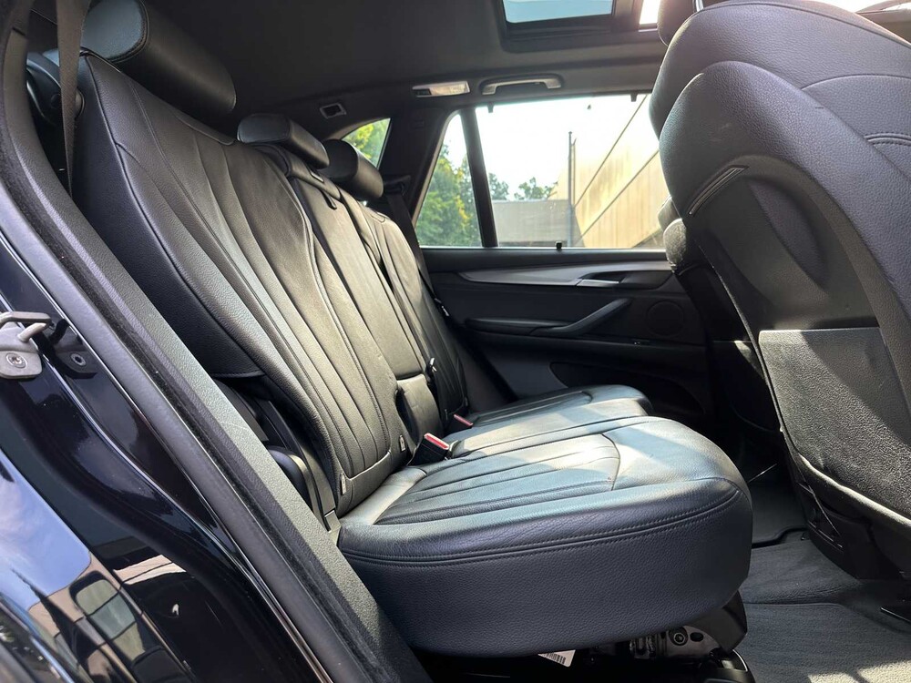 BMW X5 xDrive50i High Executive 7-Persoons 4.4 V8 449pk 2014 (Origineel-NL), 6-TBH-12