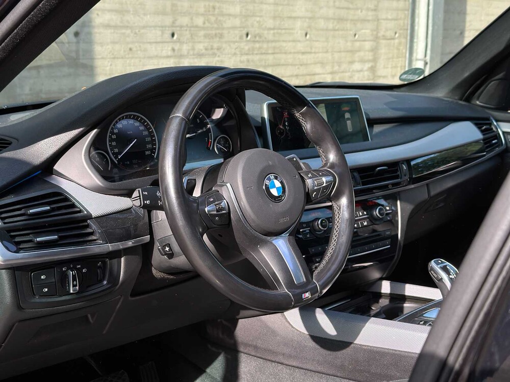 BMW X5 xDrive50i High Executive 7-Persoons 4.4 V8 449pk 2014 (Origineel-NL), 6-TBH-12