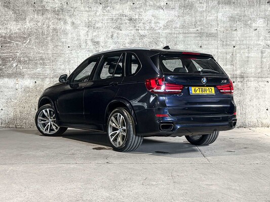 BMW X5 xDrive50i High Executive 7-Persoons 4.4 V8 449pk 2014 (Origineel-NL), 6-TBH-12