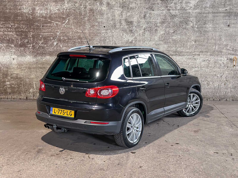 Volkswagen Tiguan 2.0 TSI Track&Field 4Motion 200pk 2008, L-775-LG