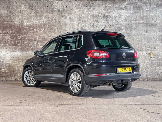 Volkswagen Tiguan 2.0 TSI Track&Field 4Motion 200pk 2008, L-775-LG