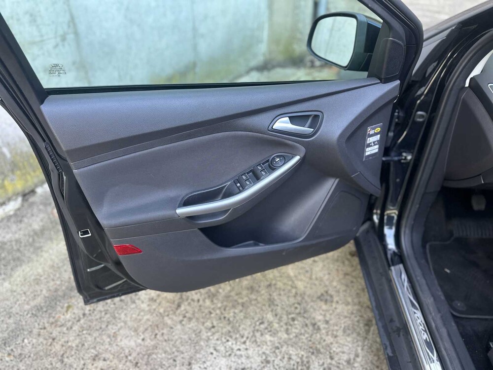 Ford Focus Wagon 1.6 Ecoboost Titanium 150pk 2014, R-425-VV
