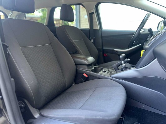 Ford Focus Wagon 1.6 Ecoboost Titanium 150pk 2014, R-425-VV