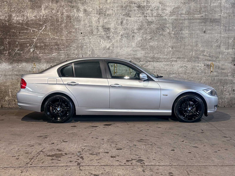 BMW 318i 2.0 3-serie 143pk 2010, S-579-NP