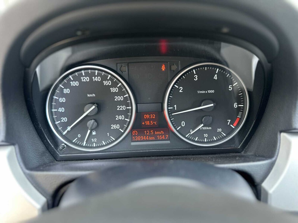 BMW 318i 2.0 3-serie 143pk 2010, S-579-NP