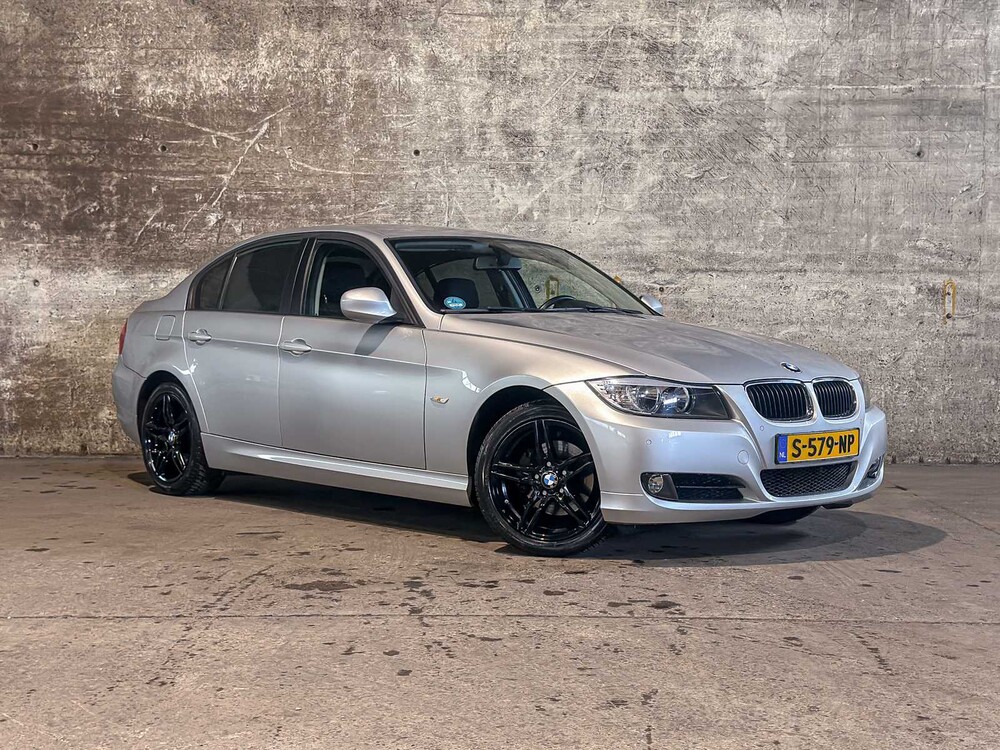 BMW 318i 2.0 3-serie 143pk 2010, S-579-NP