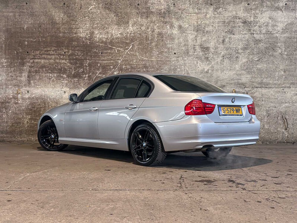 BMW 318i 2.0 3-serie 143pk 2010, S-579-NP