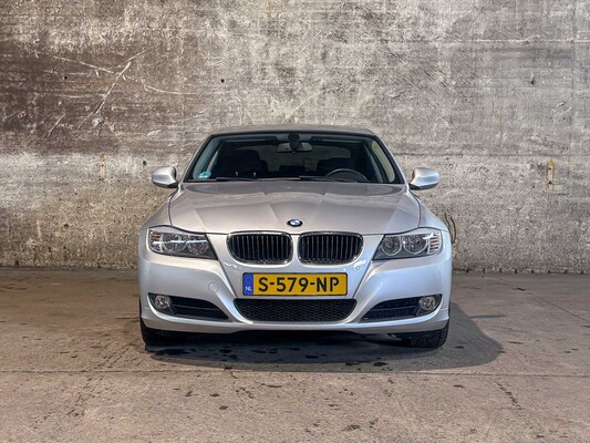 BMW 318i 2.0 3-serie 143pk 2010, S-579-NP