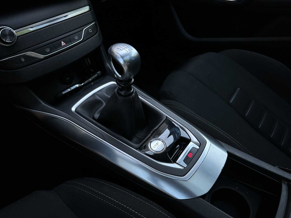 Peugeot 308 1.6 THP Blue Lease Premium 154pk 2014, 3-TGR-06
