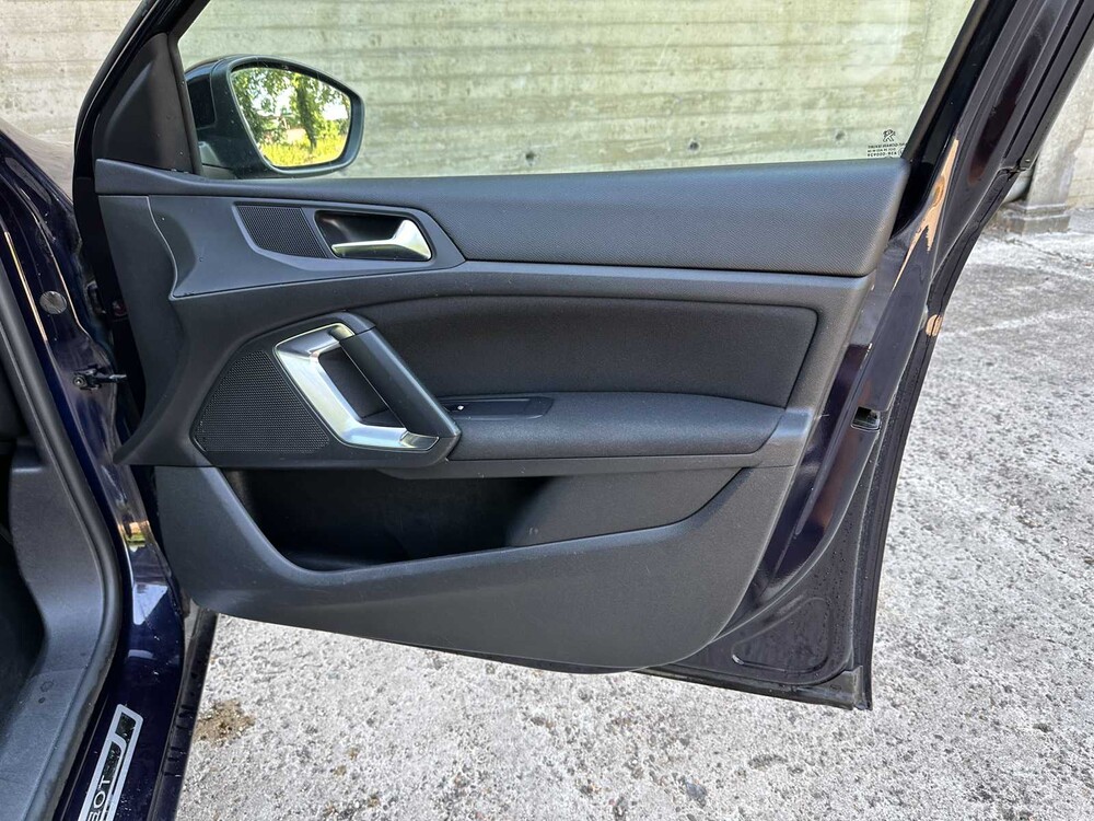 Peugeot 308 1.6 THP Blue Lease Premium 154pk 2014, 3-TGR-06