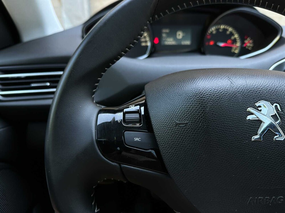 Peugeot 308 1.6 THP Blue Lease Premium 154pk 2014, 3-TGR-06