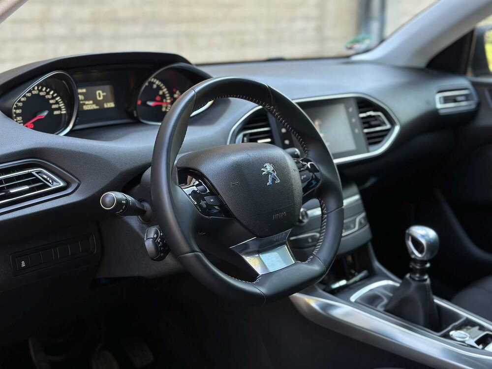 Peugeot 308 1.6 THP Blue Lease Premium 154pk 2014, 3-TGR-06