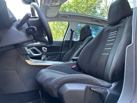 Peugeot 308 1.6 THP Blue Lease Premium 154pk 2014, 3-TGR-06