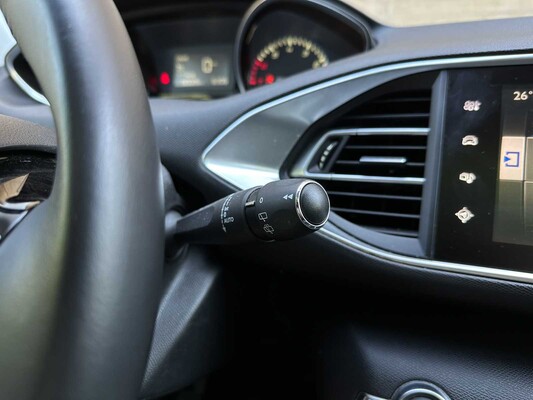 Peugeot 308 1.6 THP Blue Lease Premium 154pk 2014, 3-TGR-06