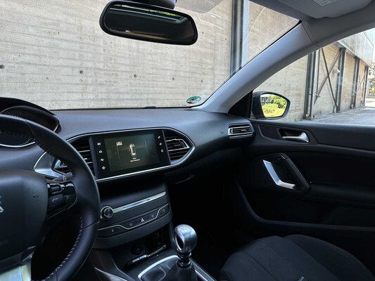 Peugeot 308 1.6 THP Blue Lease Premium 154pk 2014, 3-TGR-06