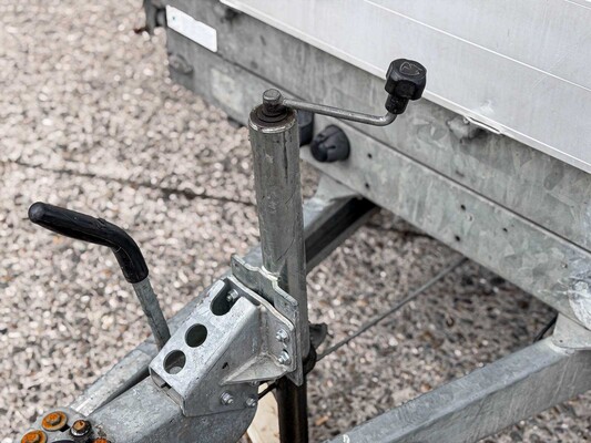 Hapert Cobalt MA 2021 (Origineel-NL) Kiepaanhanger, 03-WZ-LG