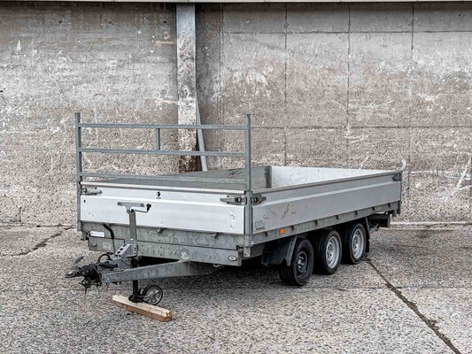Hapert Cobalt MA 2021 (Origineel-NL) Kiepaanhanger, 03-WZ-LG