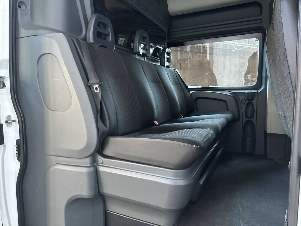 Peugeot Boxer 335 2.2 HDI L3H2 XR DC 6-Persoons 150pk 2016 Bedrijfswagen, V-165-GX