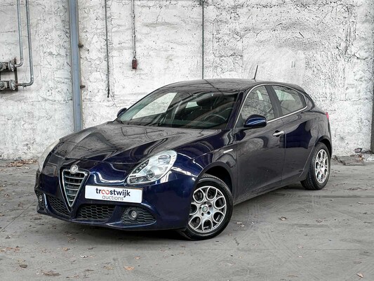 Alfa Romeo Giulietta 1.4 T Distinctive 170pk 2012 (Origineel-NL), 00-XKP-5
