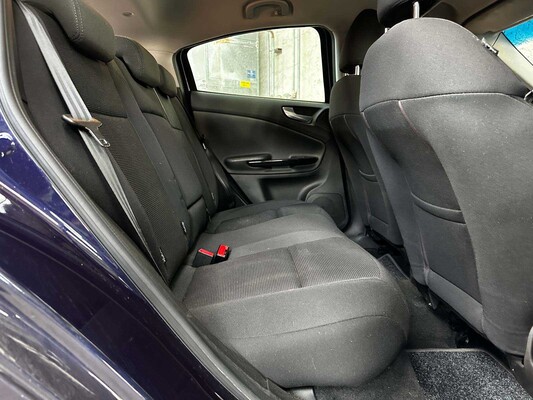 Alfa Romeo Giulietta 1.4 T Distinctive 170pk 2012 (Origineel-NL), 00-XKP-5