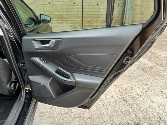Ford Focus Wagon 1.0 EcoBoost ST Line Business 123pk 2019, T-876-HJ