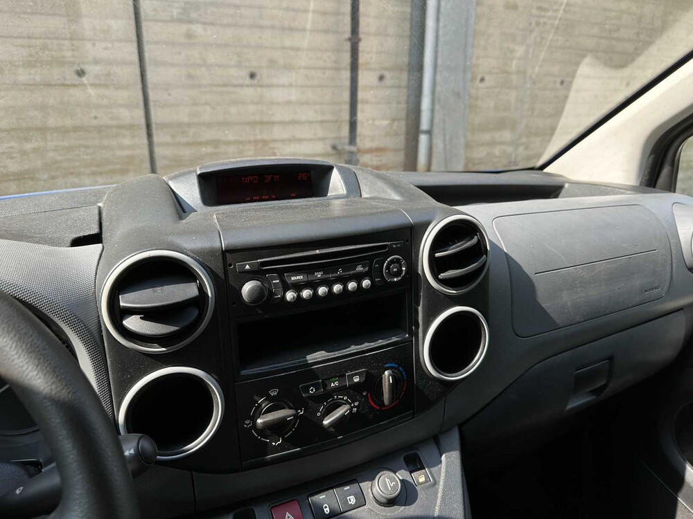 Peugeot Partner 122 1.6 HDI L1XT Profit + 90pk 2011 (Origineel-NL + 1e eigenaar) 3-persoons, 8-VRH-11