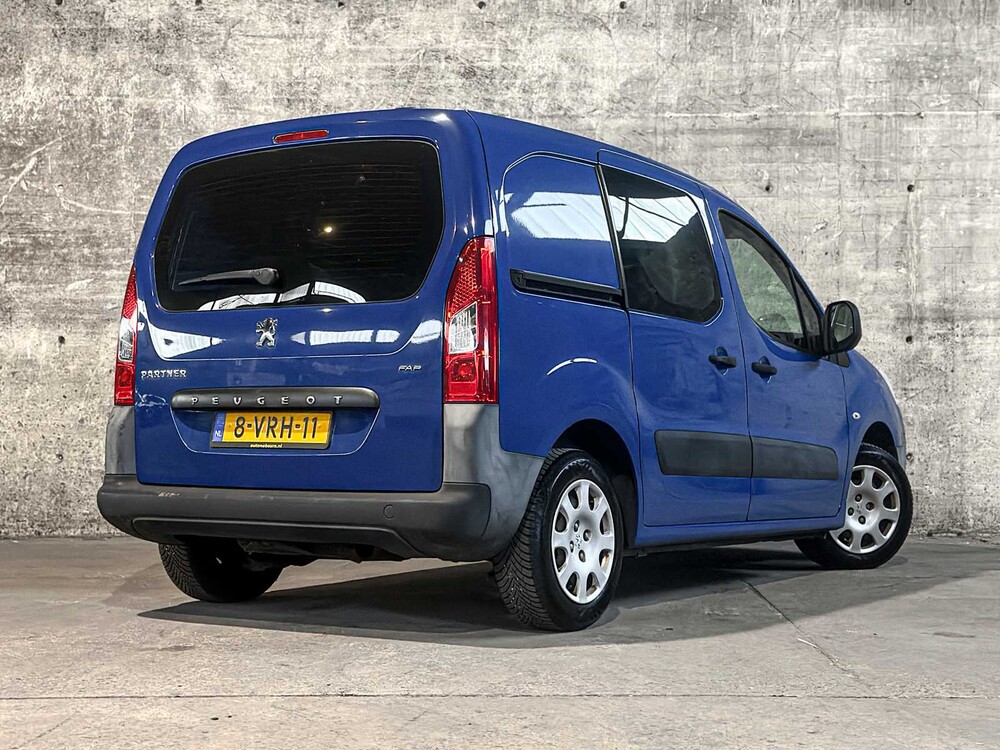 Peugeot Partner 122 1.6 HDI L1XT Profit + 90pk 2011 (Origineel-NL + 1e eigenaar) 3-persoons, 8-VRH-11