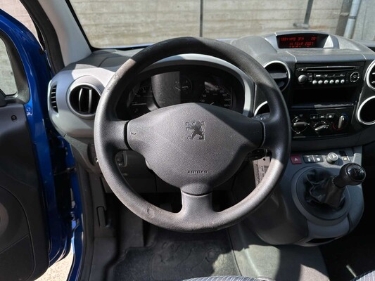 Peugeot Partner 122 1.6 HDI L1XT Profit + 90pk 2011 (Origineel-NL + 1e eigenaar) 3-persoons, 8-VRH-11
