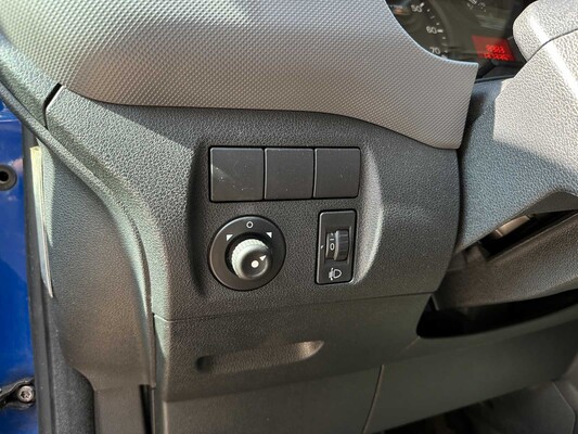 Peugeot Partner 122 1.6 HDI L1XT Profit + 90pk 2011 (Origineel-NL + 1e eigenaar) 3-persoons, 8-VRH-11