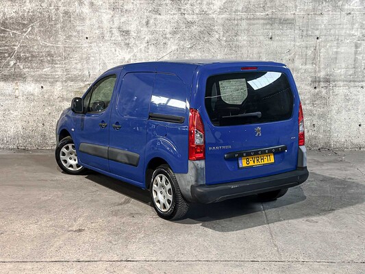 Peugeot Partner 122 1.6 HDI L1XT Profit + 90pk 2011 (Origineel-NL + 1e eigenaar) 3-persoons, 8-VRH-11