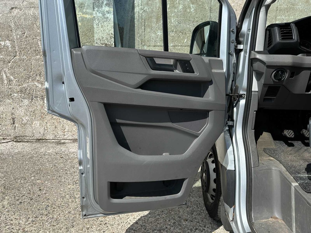 Volkswagen Crafter 50 2.0 TDI L4 DLDC Highline Dubbelcabine 177pk 2019 (Origineel-NL) Automaat, V-120-VL